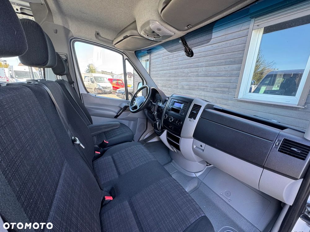 Mercedes-Benz Sprinter - 18