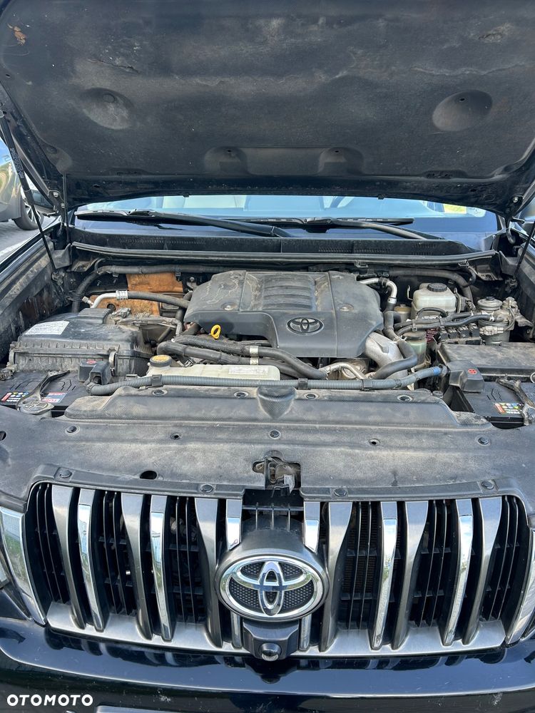 Toyota Land Cruiser LC 3.0 D-4D Premium - 6