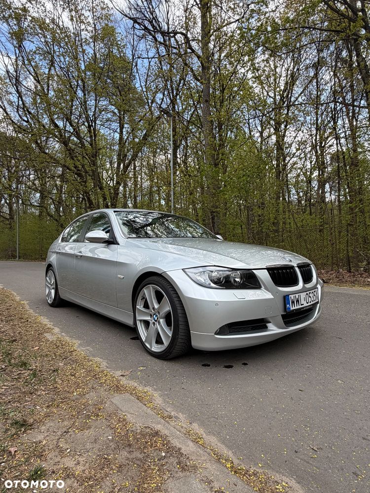 BMW Seria 3 325i - 3