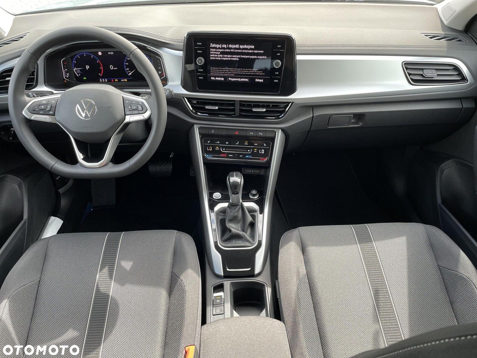 Volkswagen T-Roc - 14