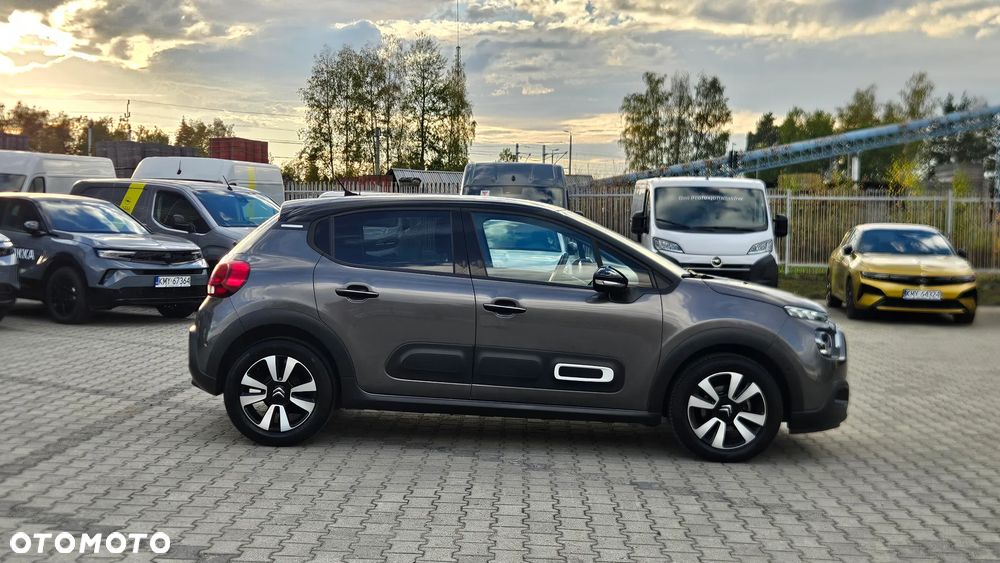 Citroën C3 1.2 PureTech Shine - 24
