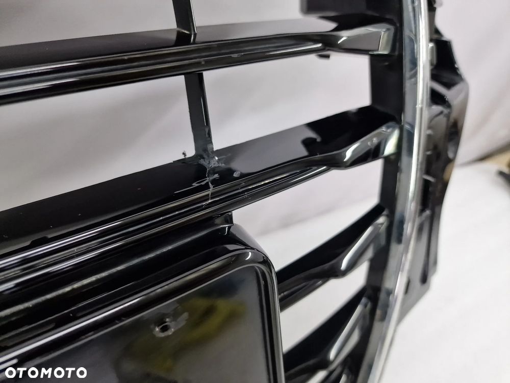 AUDI A3 8V / 8V3 / S3 12- ATRAPA / GRILL PRZEDNI PRZÓD NA WYSOKI POŁYSK , NR 8V3853651 , NR AUKCJI GL355 - 18