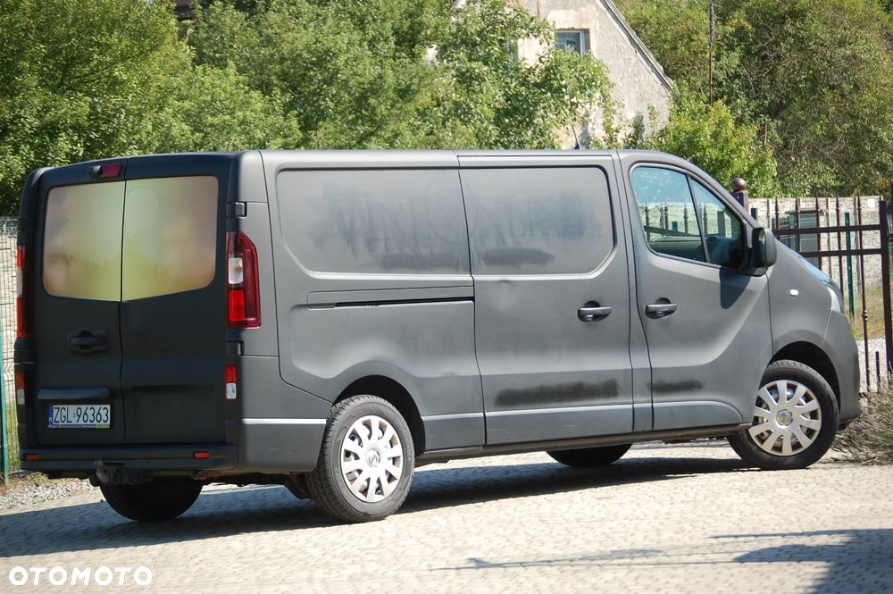 Renault Trafic Vivaro NV300 - 35