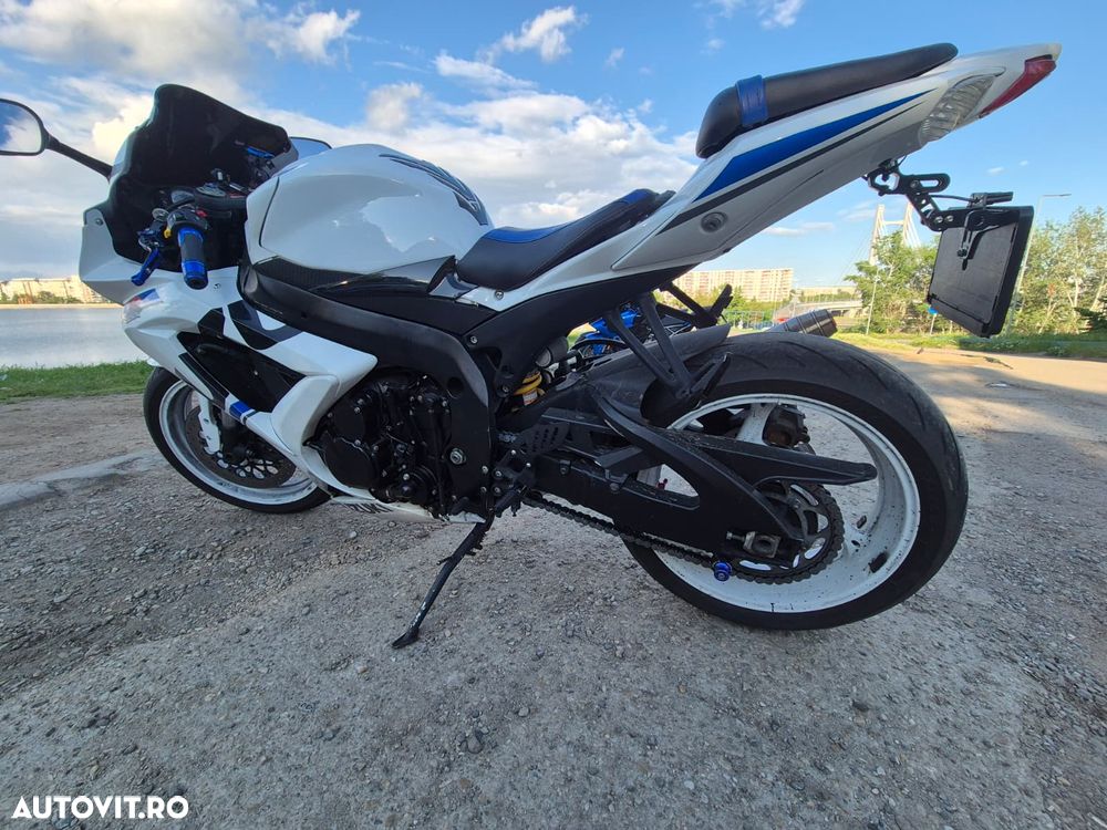 Suzuki GSX-R 750 - 4