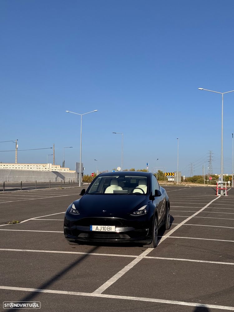 Tesla Model Y Long Range Tração Integral - 13