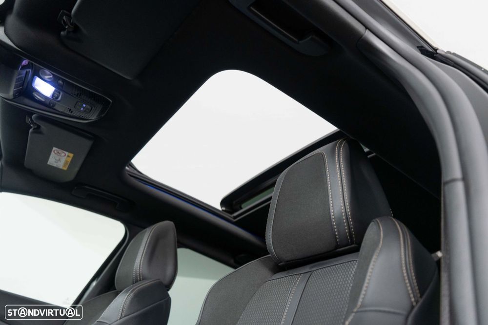 Peugeot 3008 1.6 Hybrid4 GT e-EAT8 - 23