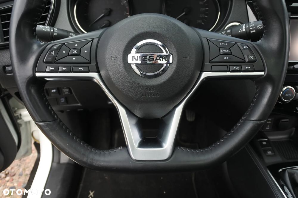 Nissan X-Trail 1.6 DIG-T Tekna - 24