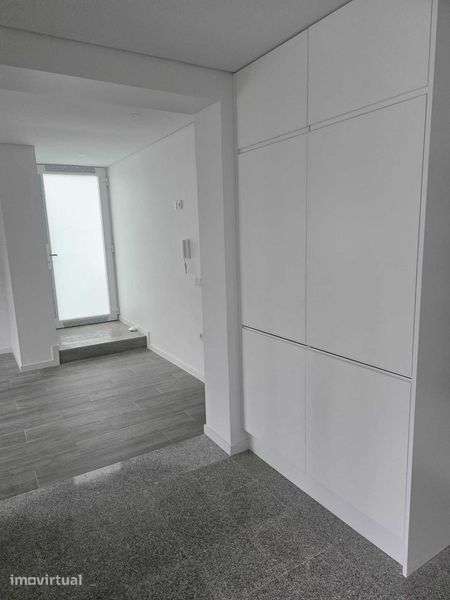 Prédio no centro do Porto com 10 divisões/quartos no centro da cidade - Grande imagem: 5/10