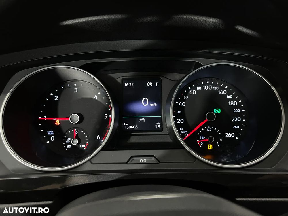 Volkswagen Tiguan 2.0 TDI SCR 4MOTION DSG Life - 31