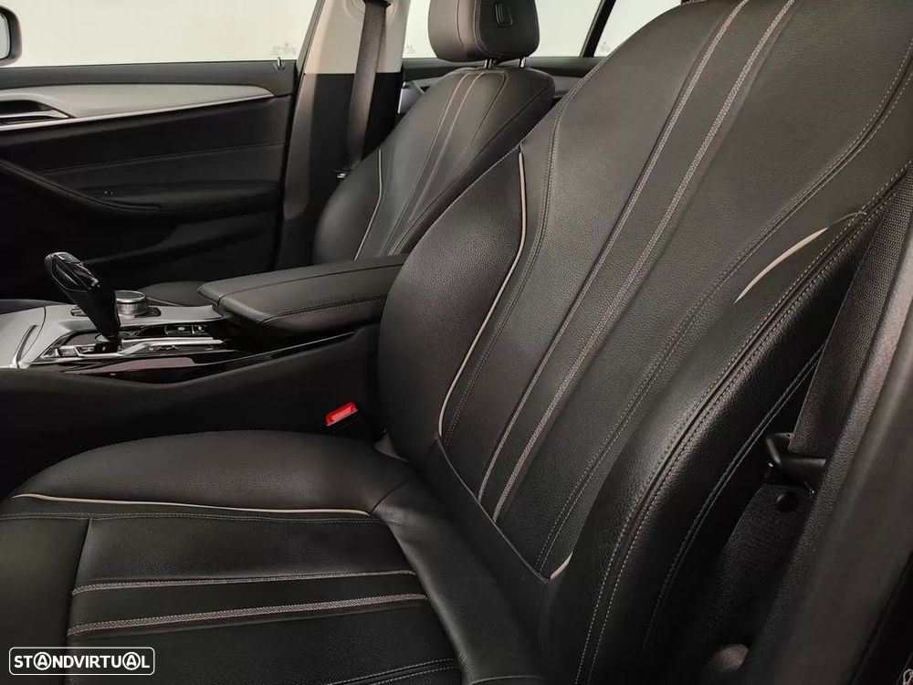 BMW 520 e Line Luxury - 34