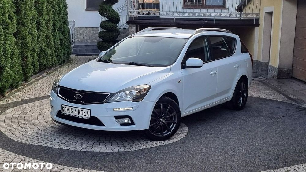 Kia Ceed - 1