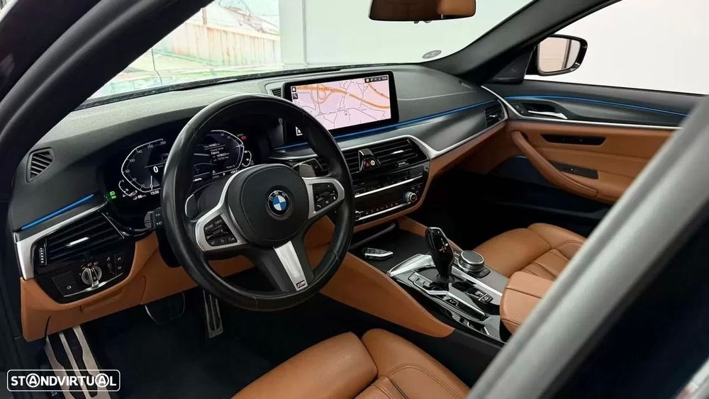 BMW 530 e Pack Desportivo M - 21
