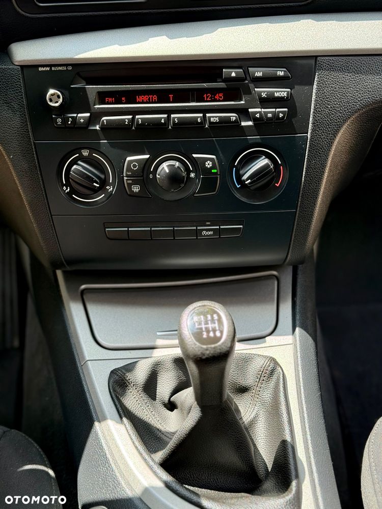 BMW Seria 1 116i - 15