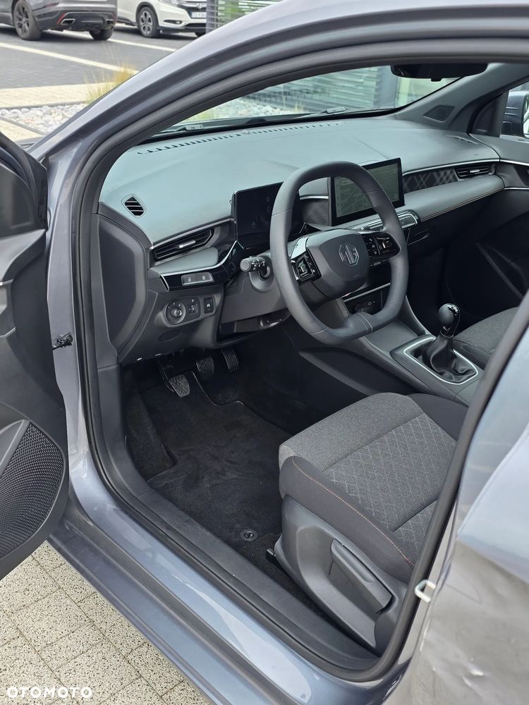 MG MG3 1.5 Excite - 18