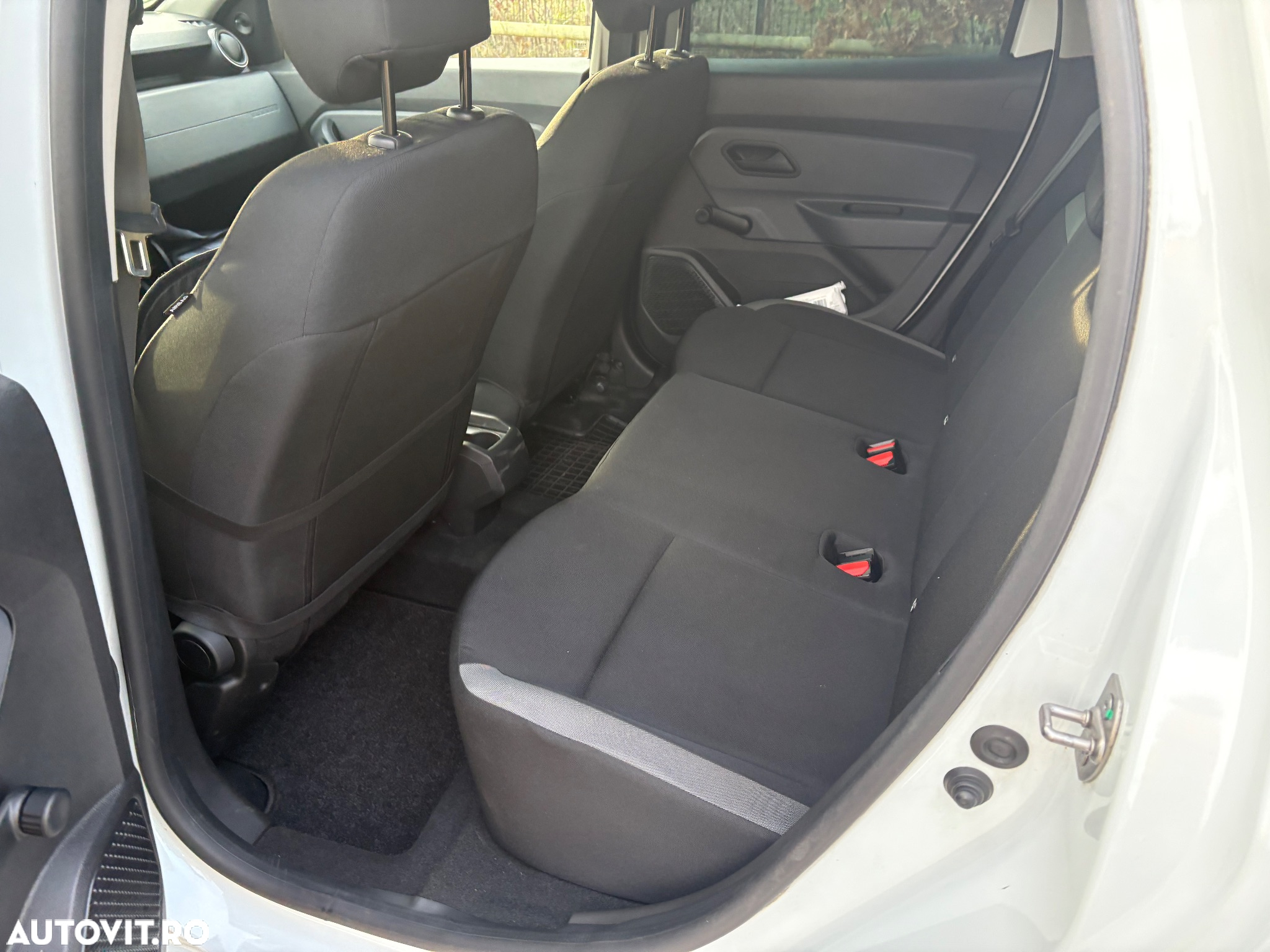 Dacia Duster TCe 100 2WD Access - 9