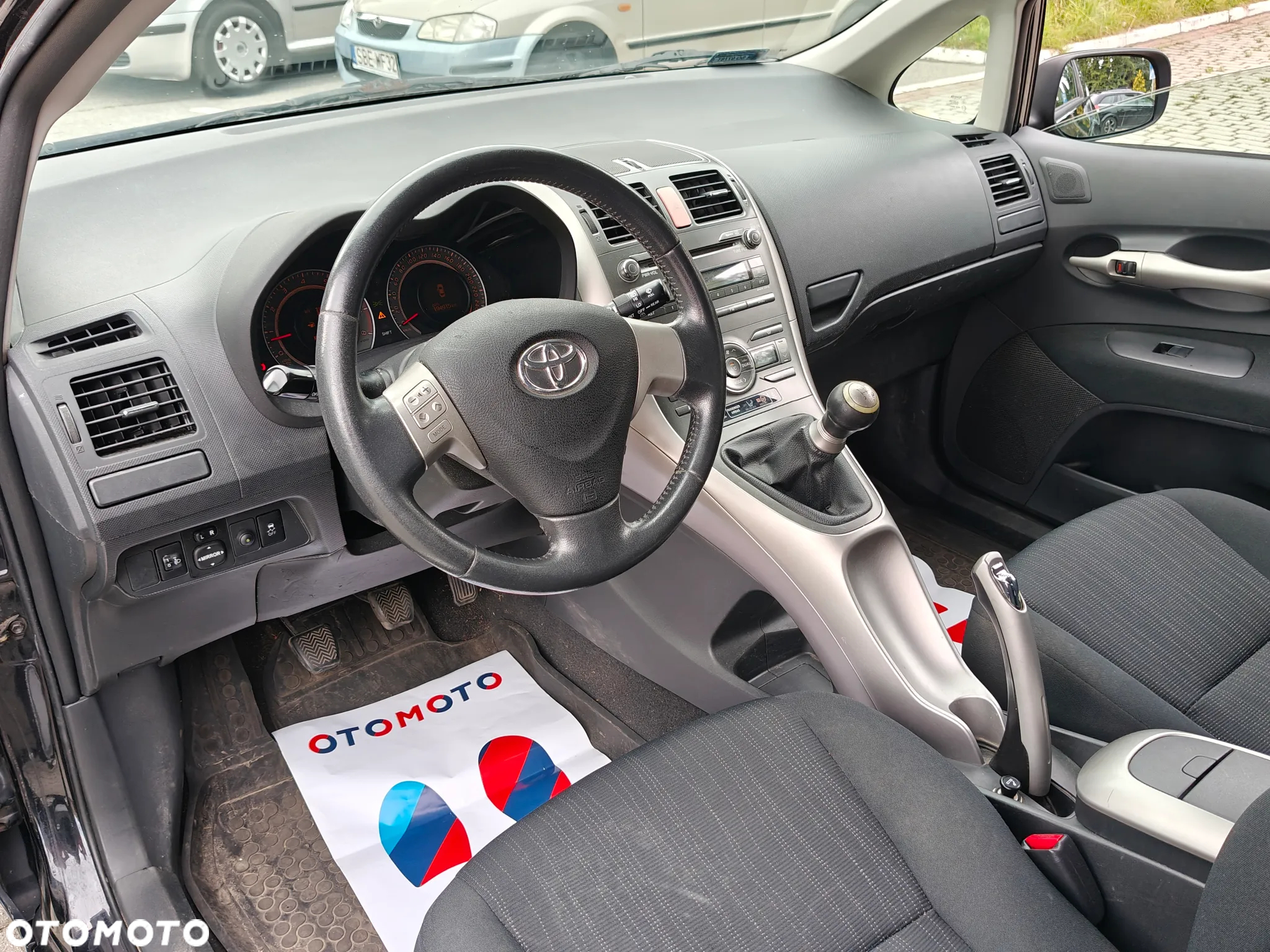 Toyota Auris 1.4 VVT-i Sol - 6