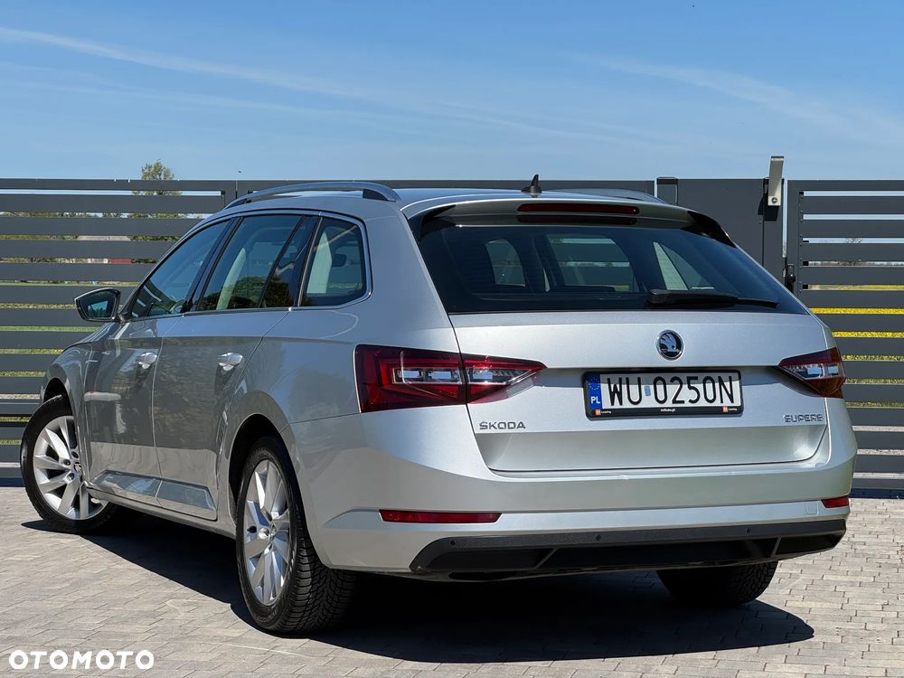 Skoda Superb 2.0 TDI Style - 3