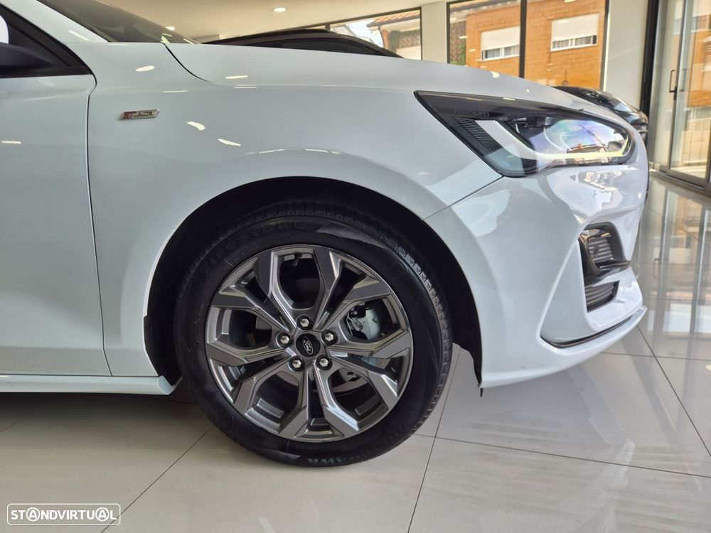 Ford Focus 1.0 EcoBoost MHEV ST-Line - 10