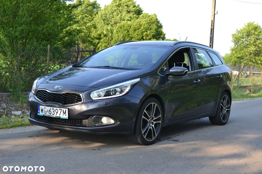 Kia Ceed 1.6 GDI DCT Platinum Edition - 1
