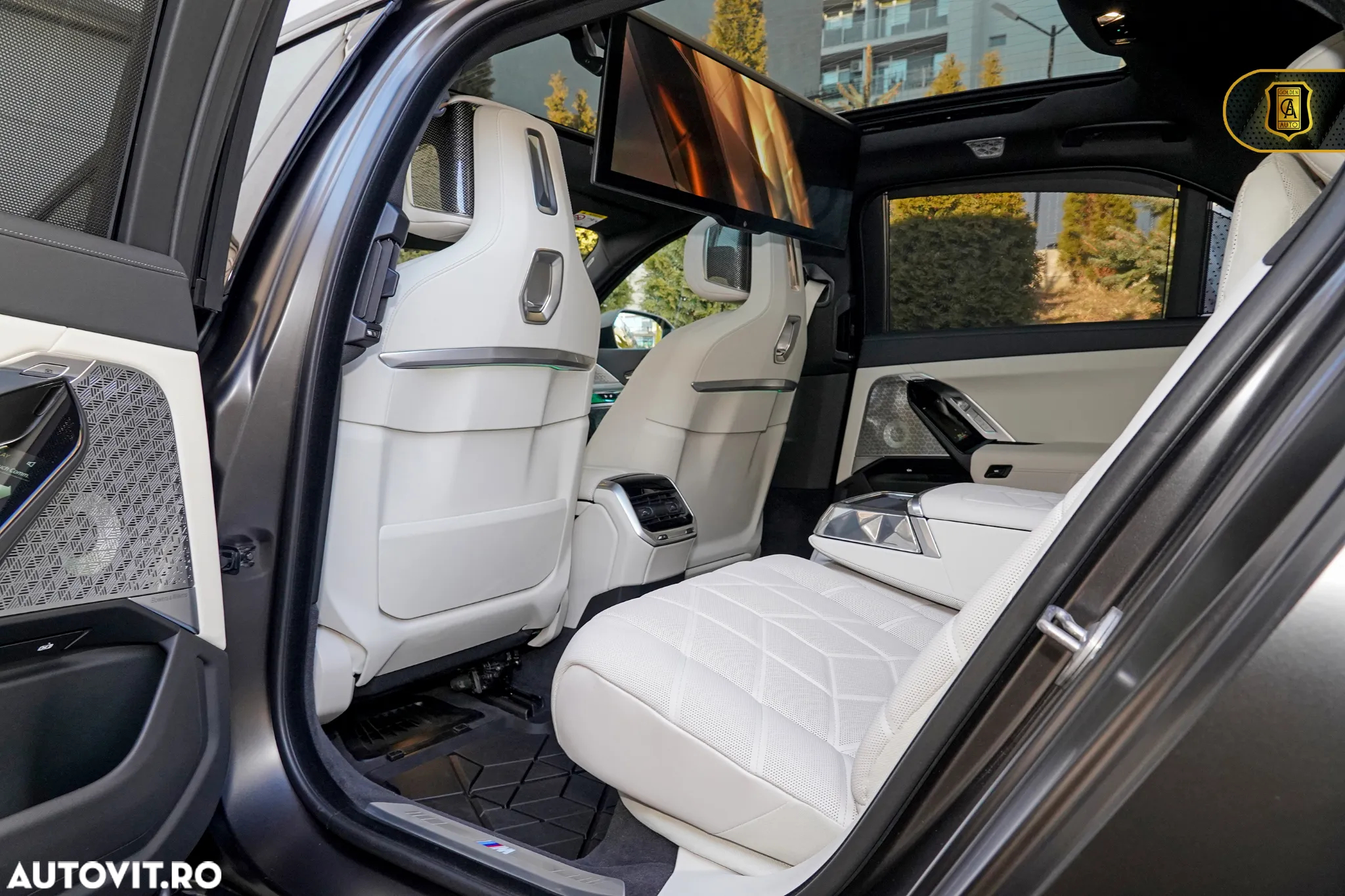 BMW Seria 7 740d xDrive MHEV - 33