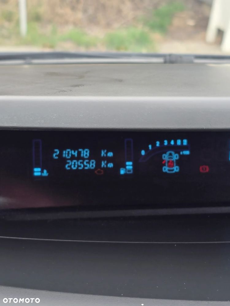 Renault Espace 2.0 dCi FAP Expression - 11