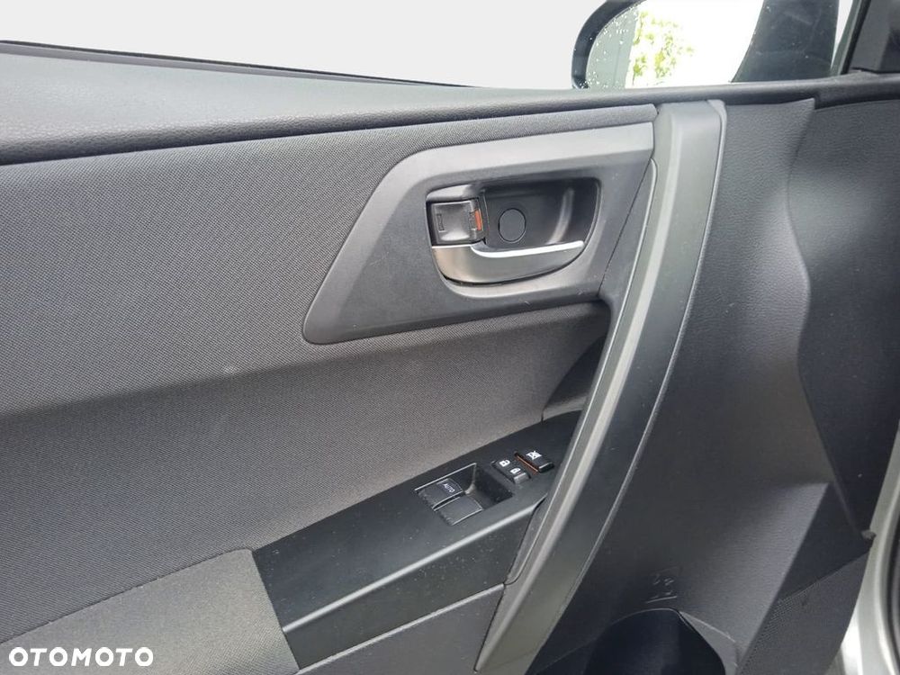 Toyota Auris 1.6 Active - 24