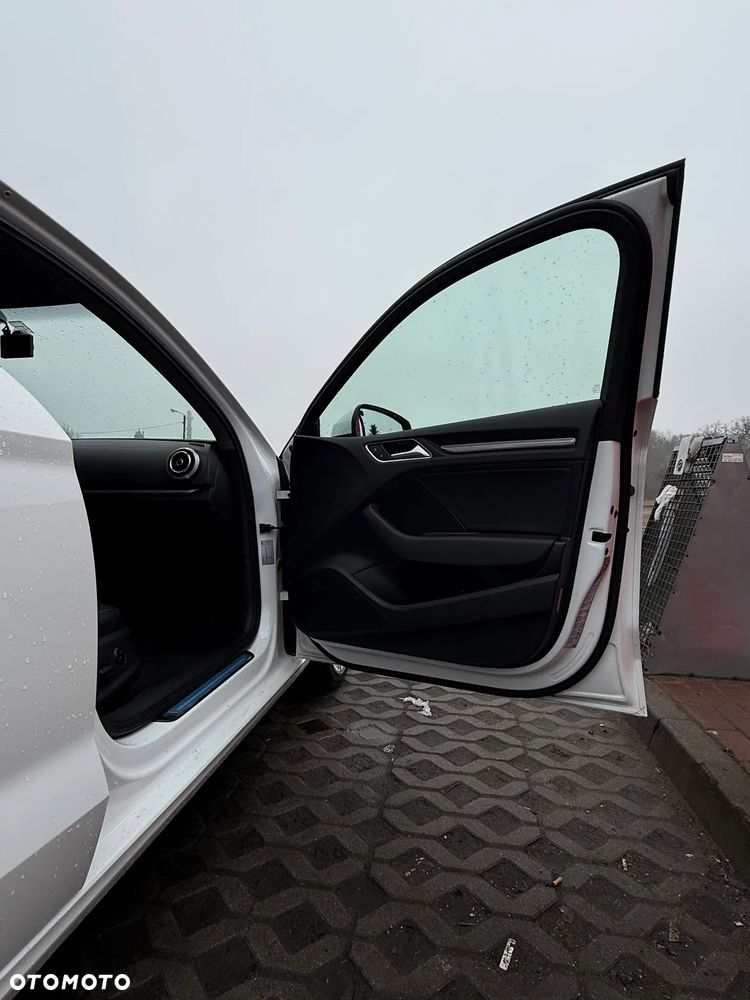 Audi A3 Sportback - 15