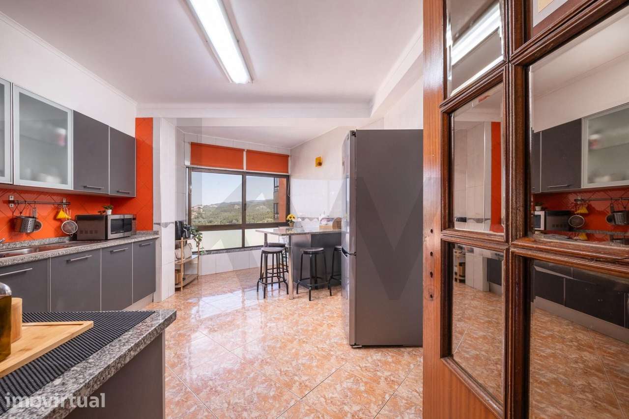 Apartamento T3 Remodelado com Garagem — Olivais, Coimbra - Grande imagem: 5/31