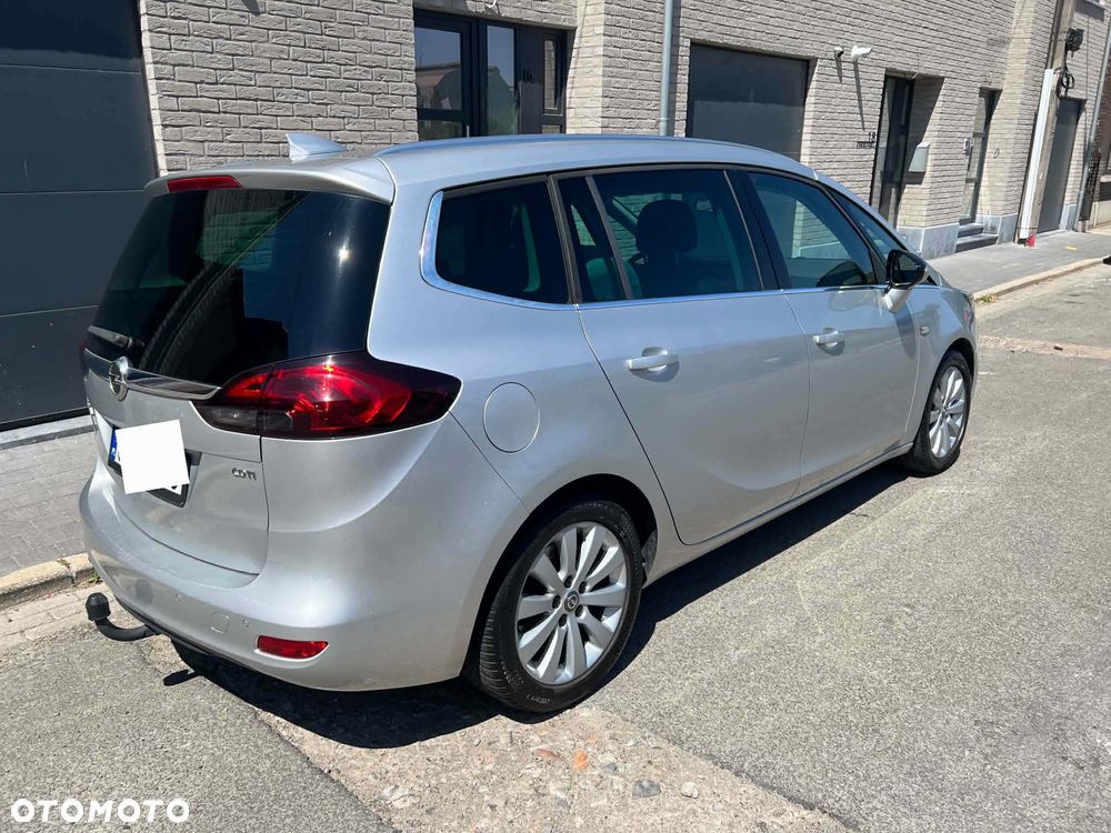 Opel Zafira - 2