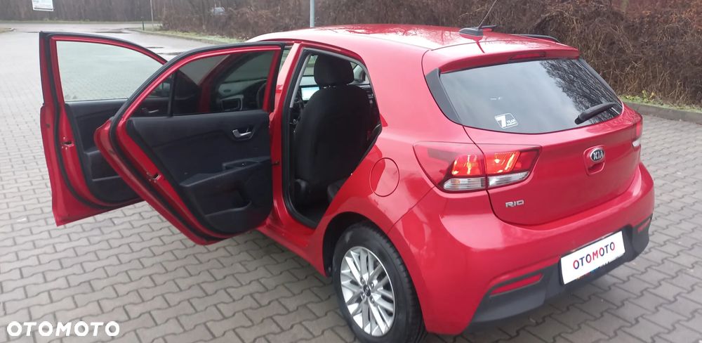 Kia Rio - 13