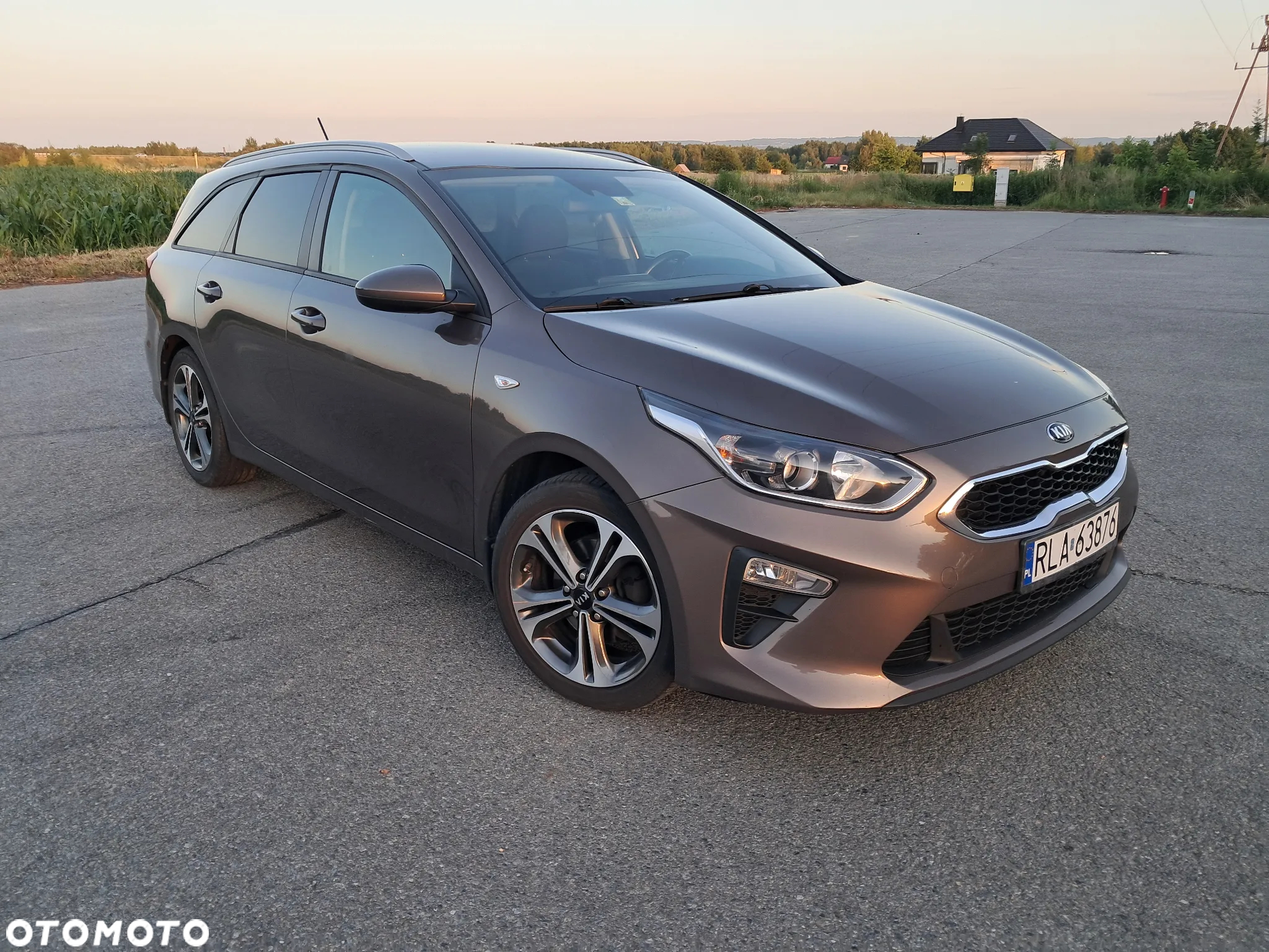Kia Ceed 1.6 CRDi SCR M - 4