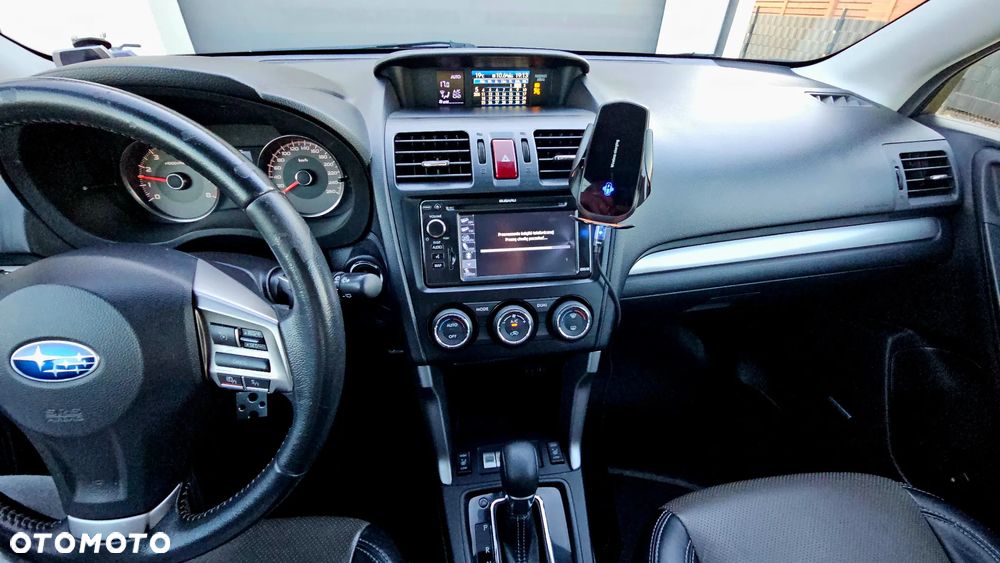 Subaru Forester 2.0XT Platinum Lineartronic - 19