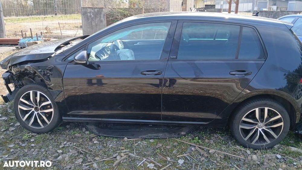 Dezmembrez VW Golf 7 2016 motor 1.6 CXXB culoare negru - 5