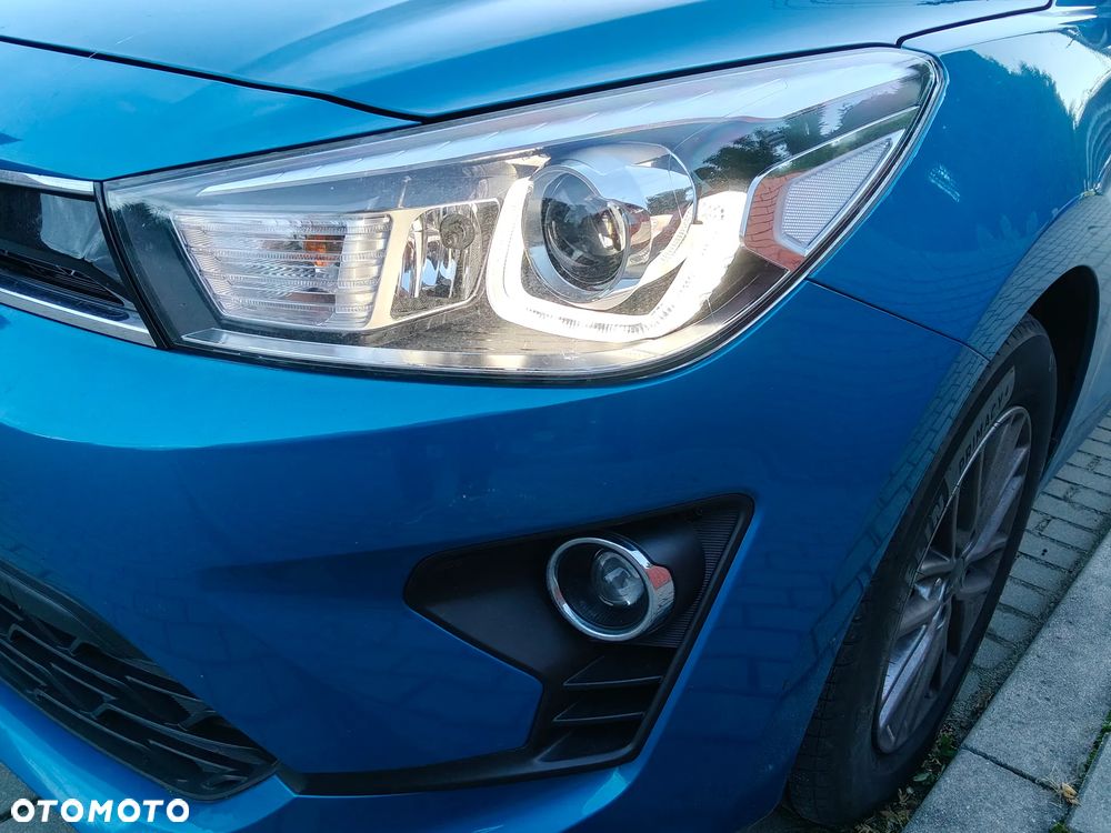 Kia Rio 1.2 L - 10