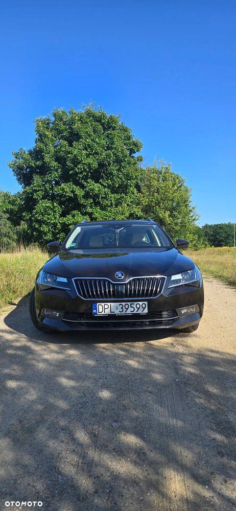 Skoda Superb 2.0 TDI L&K DSG - 21