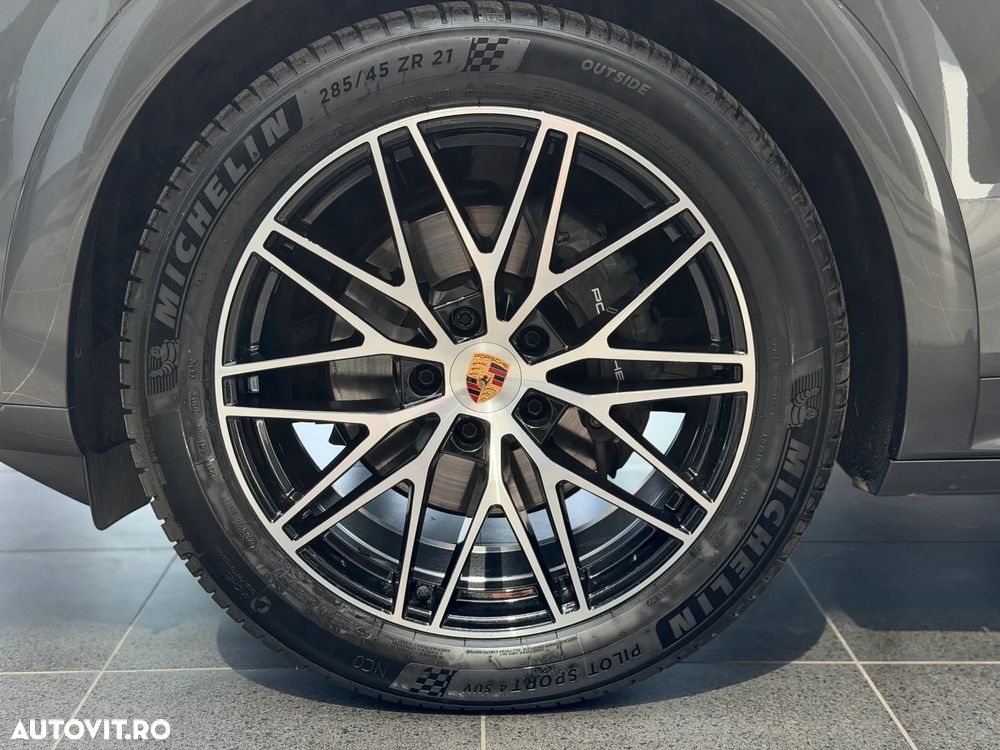 Porsche Cayenne Black Edition - 14