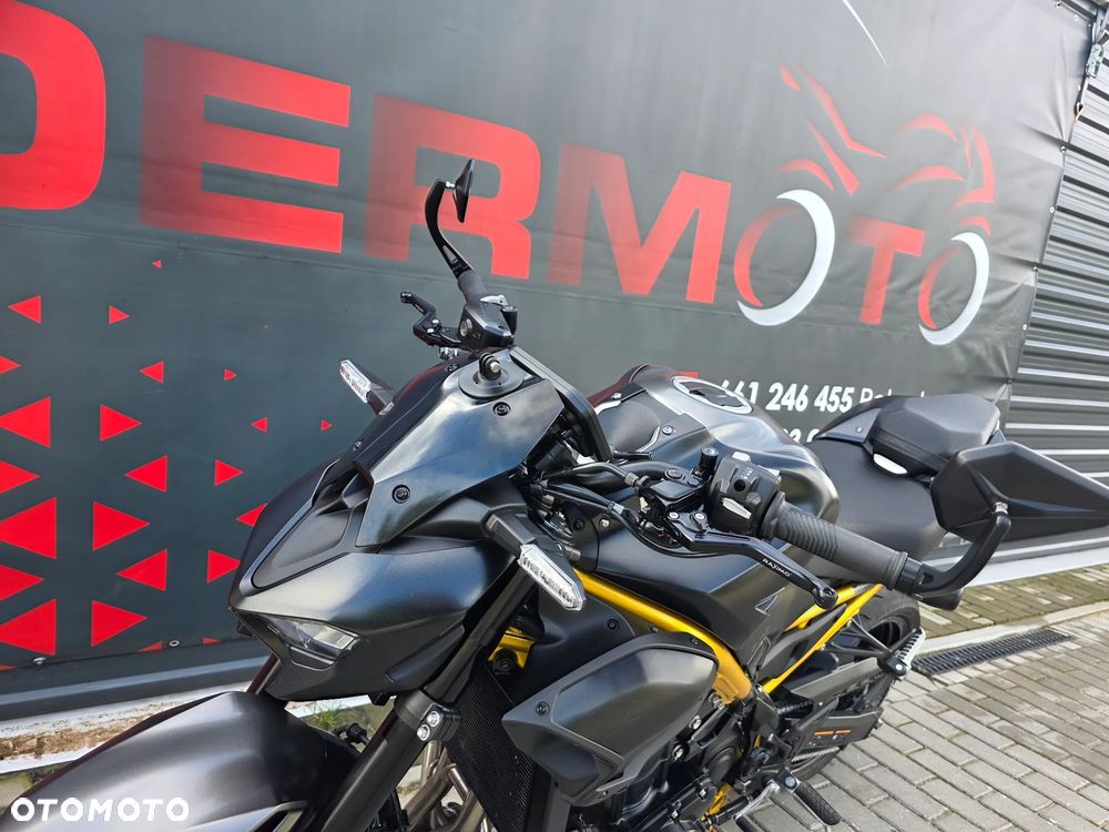 Kawasaki Z 900 - 13