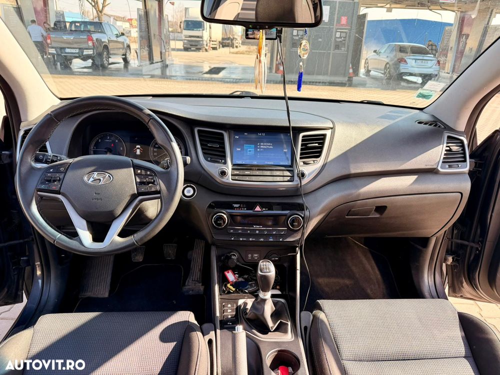 Hyundai Tucson 2.0 CRDI 4WD 6MT Style - 3