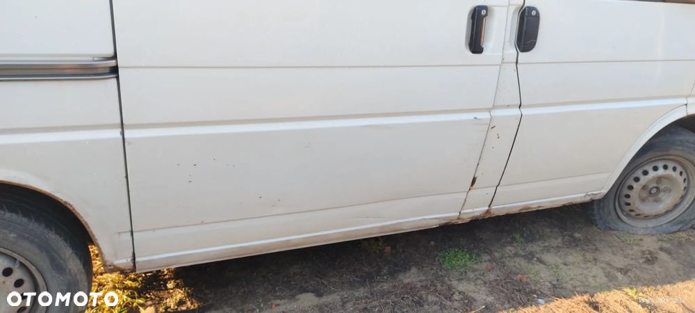 Volkswagen Transporter - 34