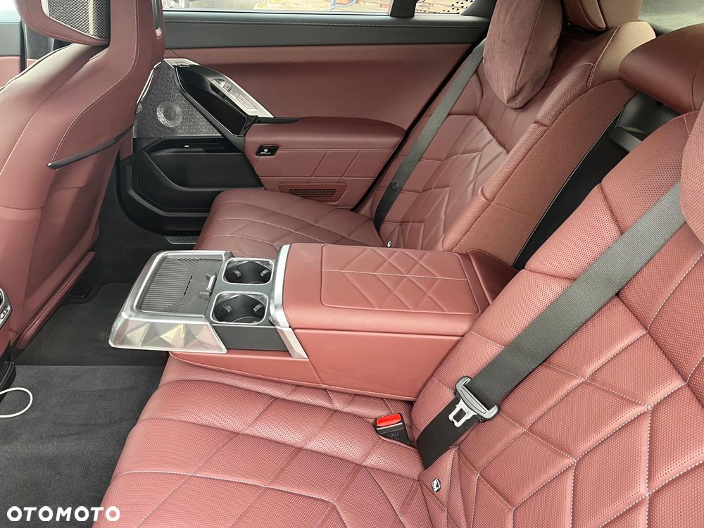 BMW Seria 7 - 14