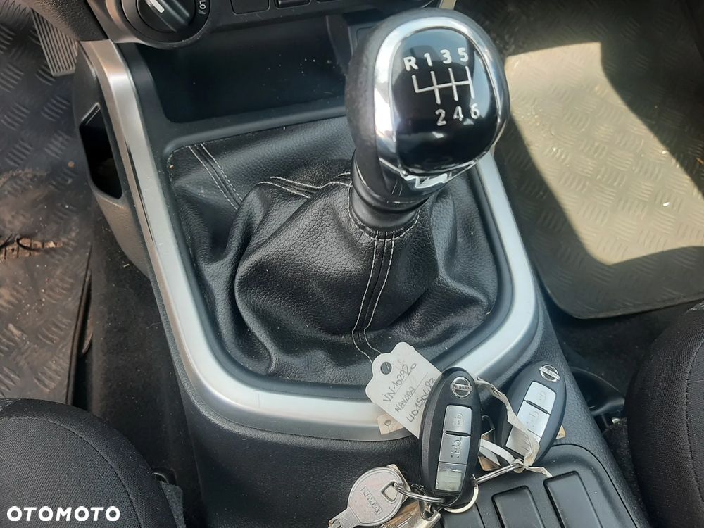 Nissan Navara ver-dc-4x4-eu6-s-s-tekna - 14