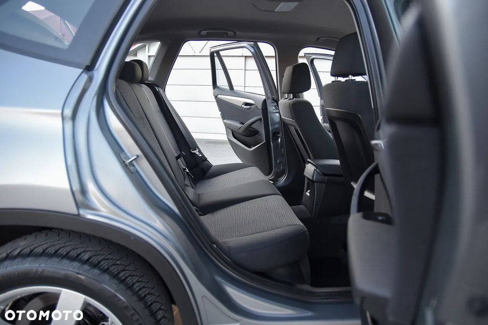 BMW X1 sDrive18i Sport Line - 34