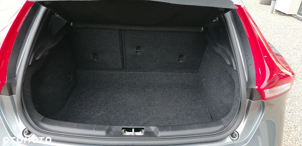 Volvo V40 T3 Drive-E R-Design Momentum - 25