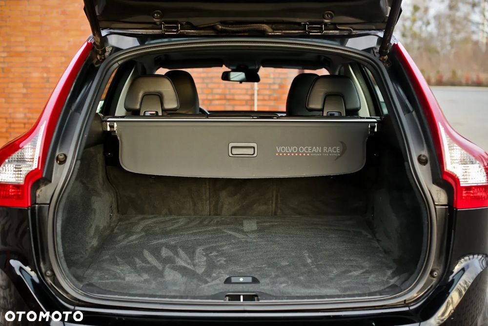 Volvo XC 60 D3 Geartronic Ocean Race - 28