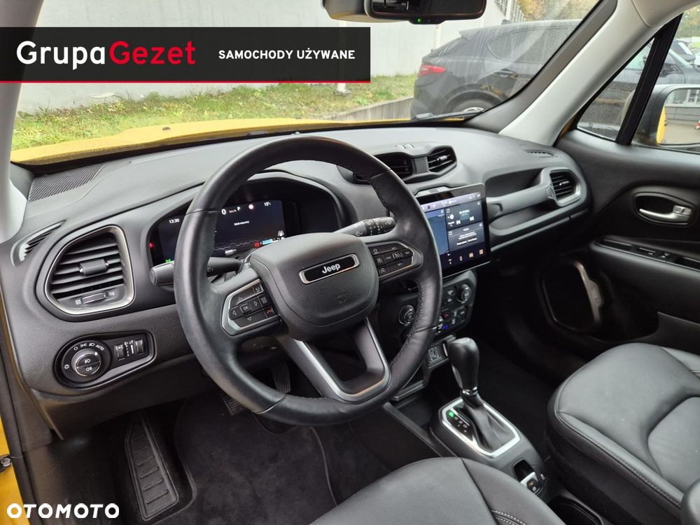 Jeep Renegade - 12