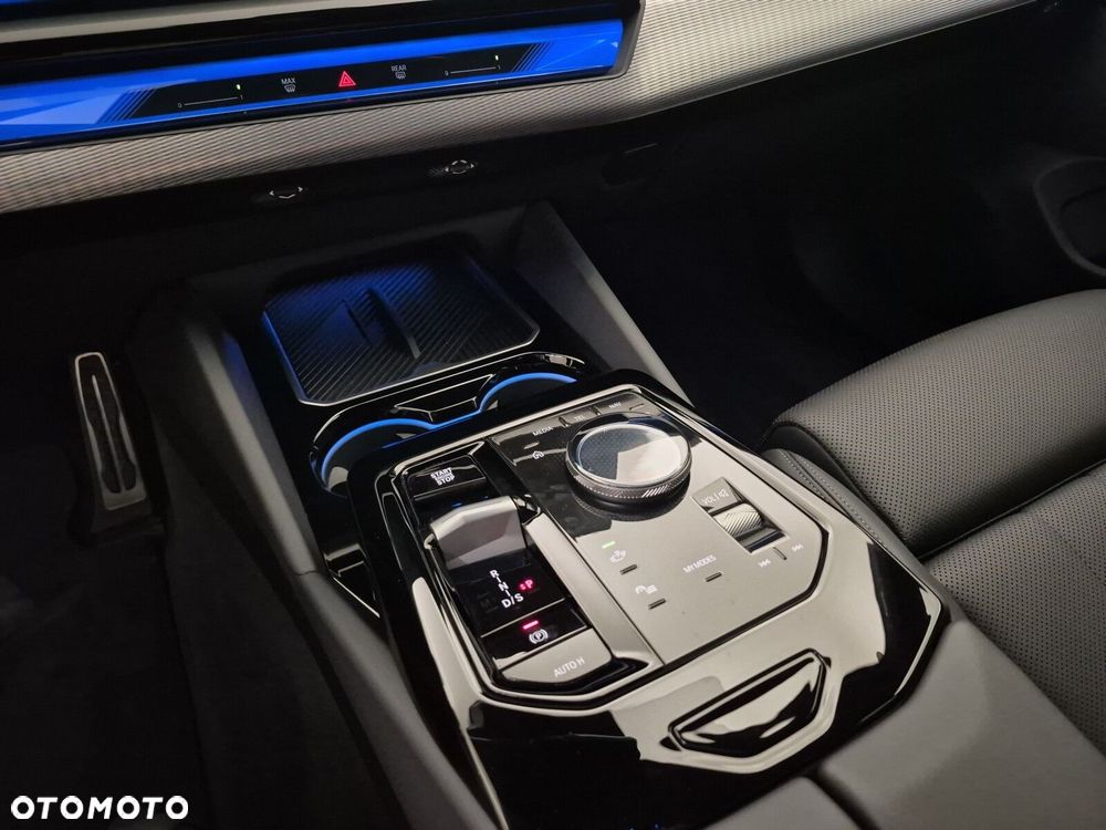 BMW Seria 5 520d mHEV M Sport - 17