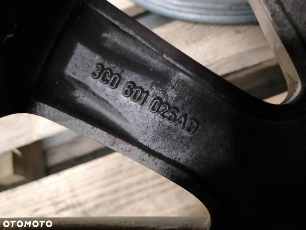 FELGI ALUMINIOWE KOMPLET 16 VW PASSAT B6 3C0601025AD    7JX16 - 13