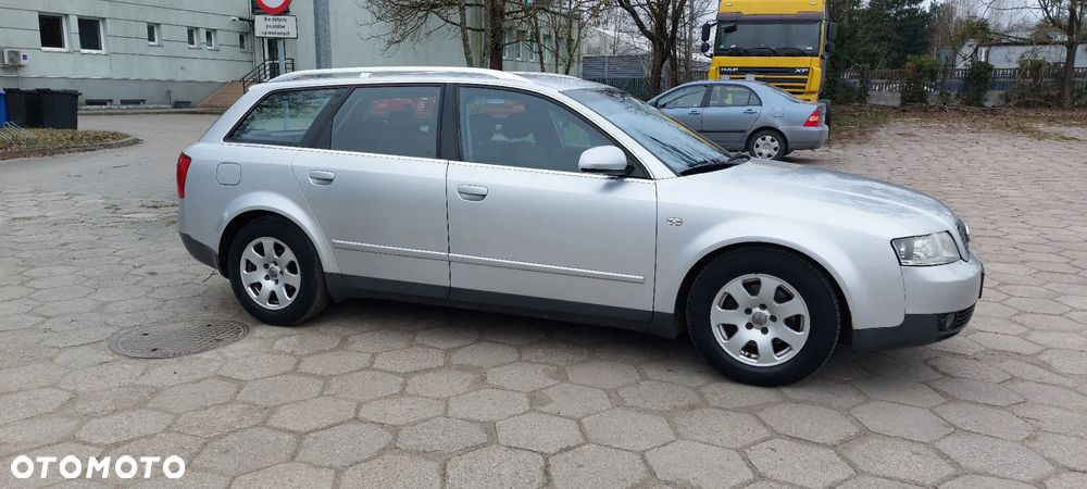 Audi A4 Avant - 3