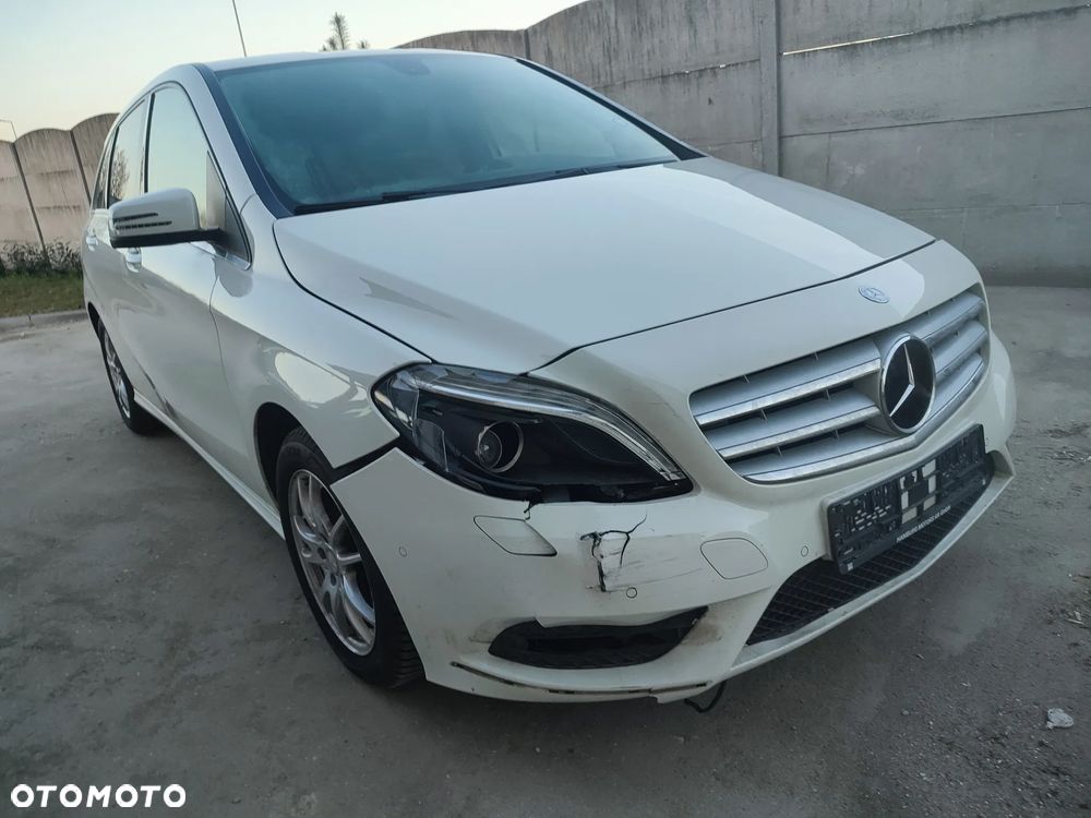 Mercedes-Benz Klasa B 180 d BlueEFFICIENCY Edition Style - 3