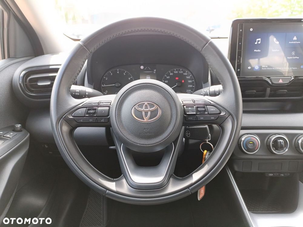 Toyota Yaris 1.5 Comfort - 16